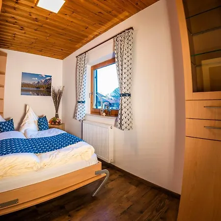 Apartment Haus Edelraute Mittenwald