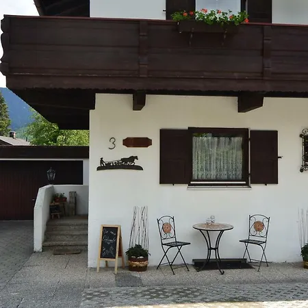Apartment Haus Edelraute Mittenwald