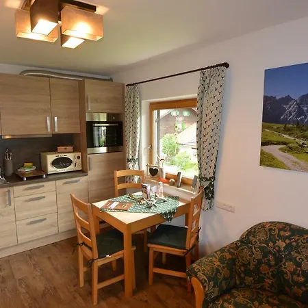 Haus Edelraute * Mittenwald