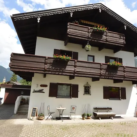 Haus Edelraute * Mittenwald