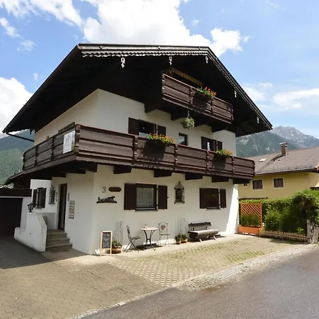 Apartment Haus Edelraute Mittenwald